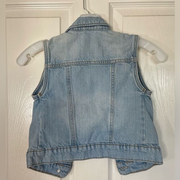 Old Navy vest size small 6/7 - Picture 2 of 3